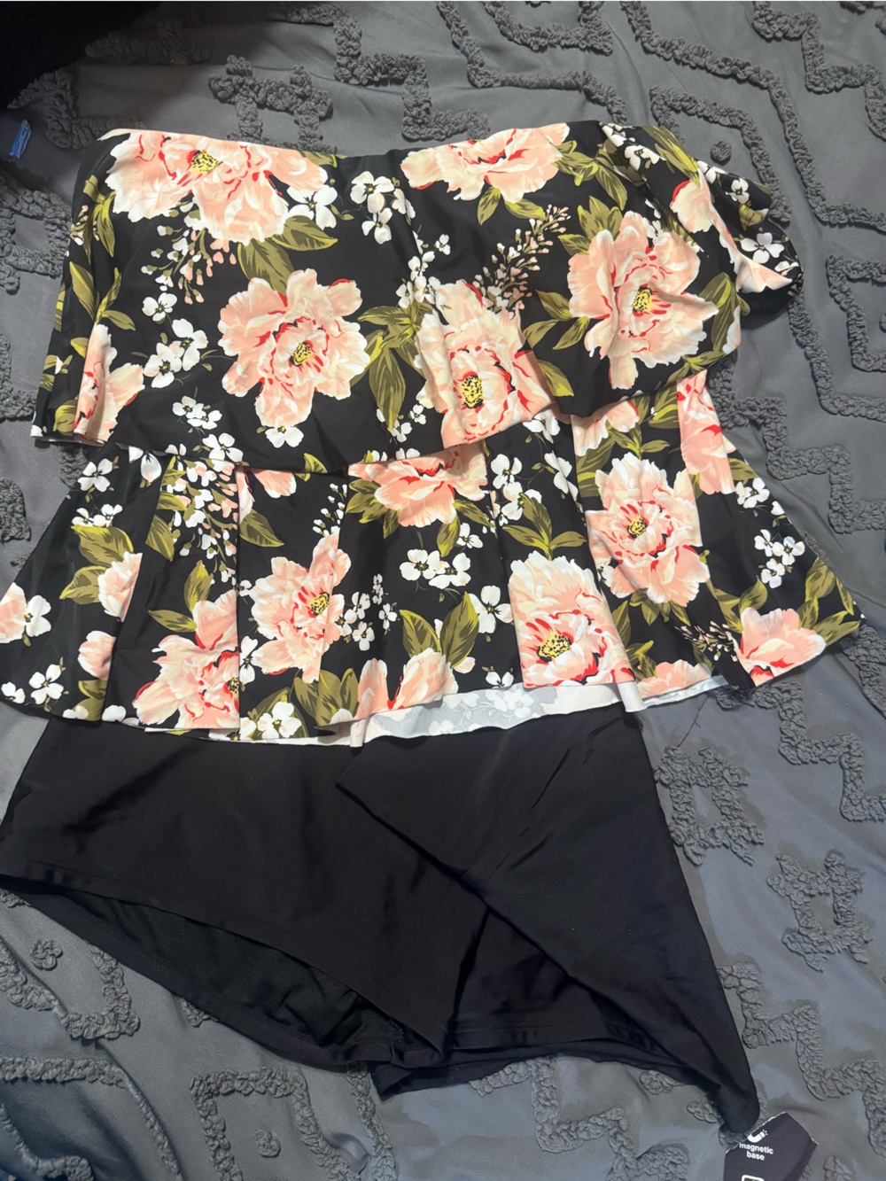 Kona Sol Underwire Tiered Floral Tankini Set L Top XL Bottom